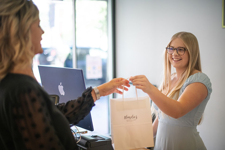 Blondies shop local downtown gift certificate mothers christmas wife Blondies shop local downtown gift certificate mothers christmas wife